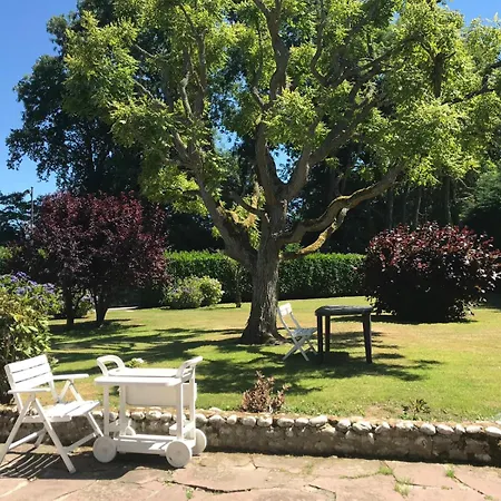 Longere Normande Avec Grand Jardin